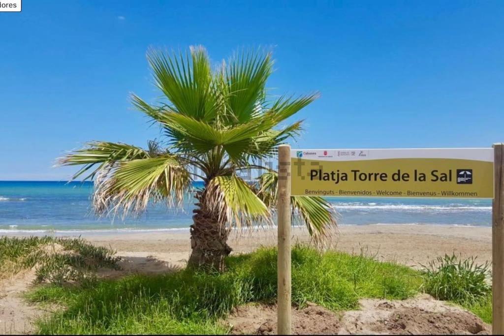 Apartamento En Primera Linea De Playa Con Vistas 卡巴尼斯 外观 照片